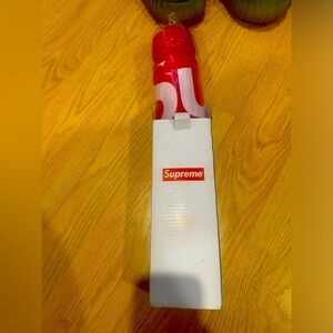 Supreme sport squirt bottle